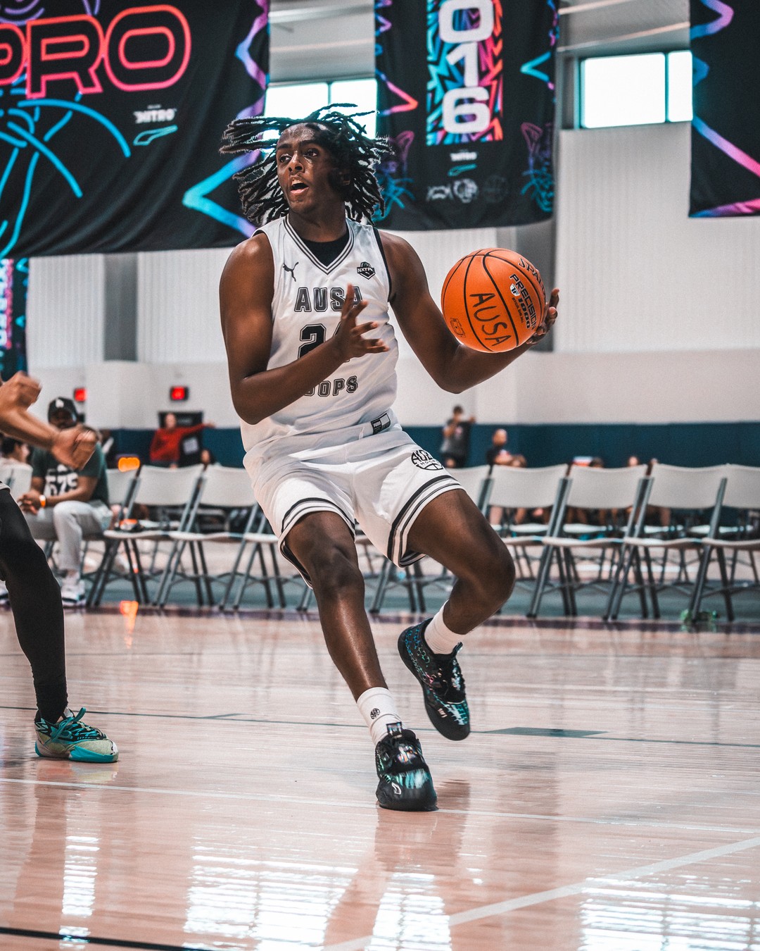 Bari Bedhahda Commits to Central Wyoming College, graphic
